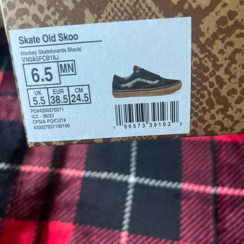Vans Old Skool Hockey Collab - Picture 3 of 3